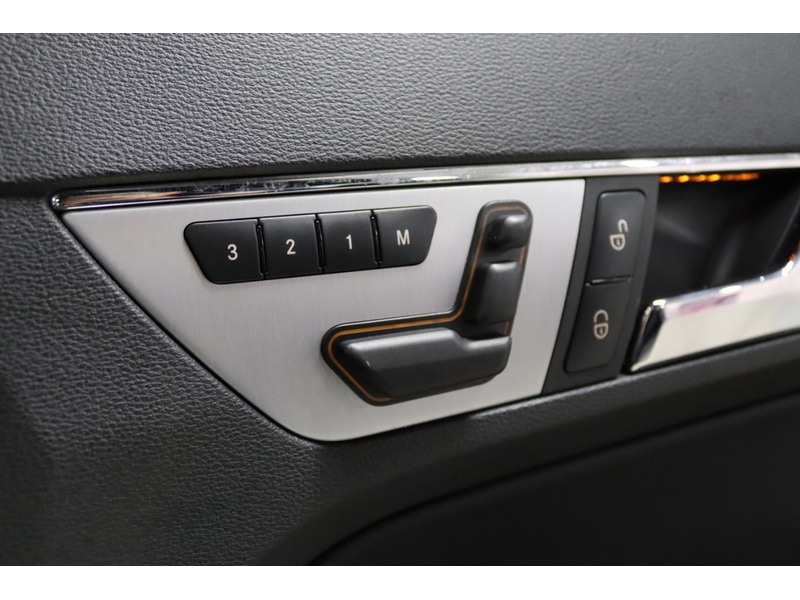 Used Mercedes-Benz E Class 2013 for sale - 76884425: Photo 29