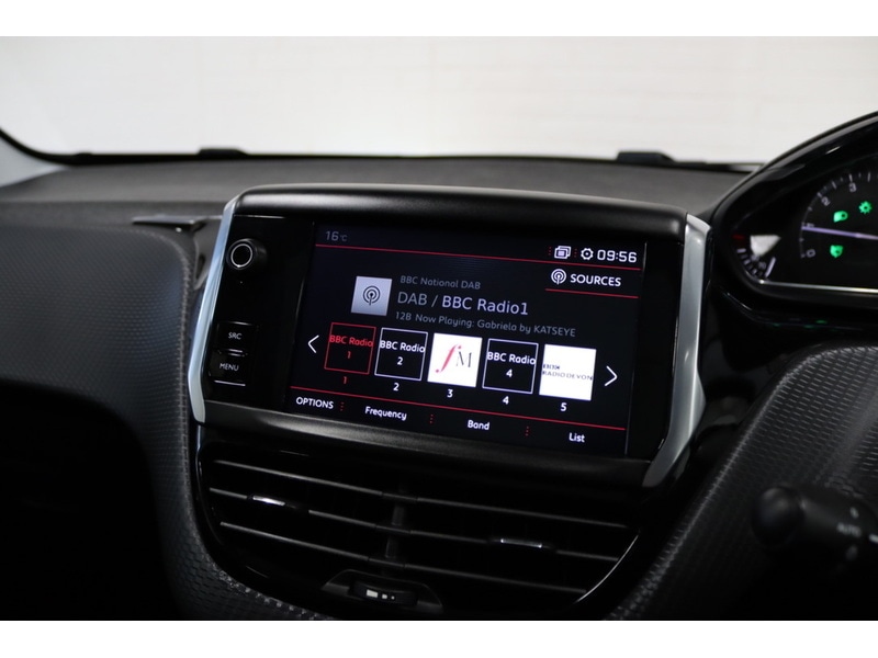 Used Peugeot 2008 for sale - 76531663: Photo 23