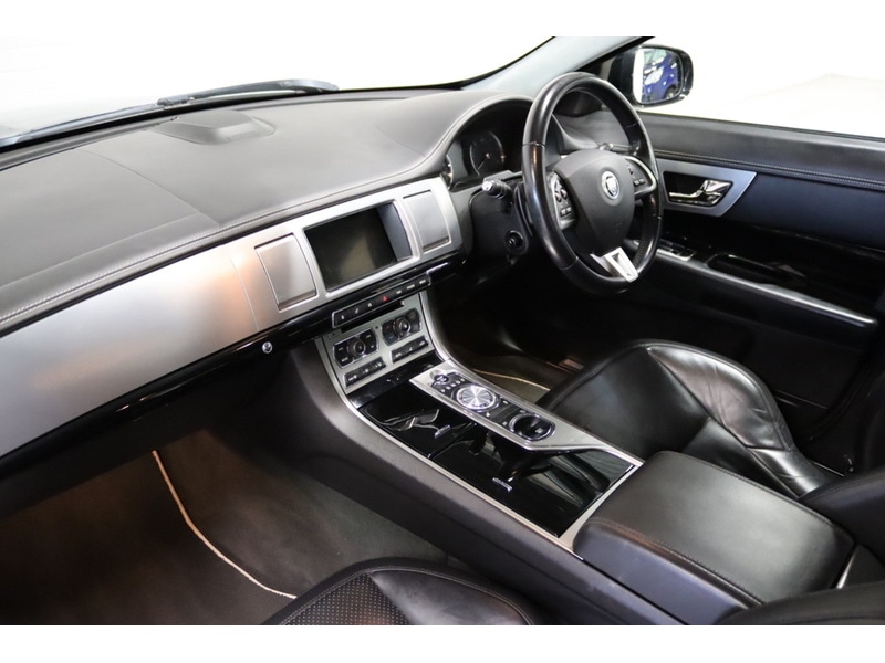Used Jaguar XF 2013 for sale - 76570702: Photo 17