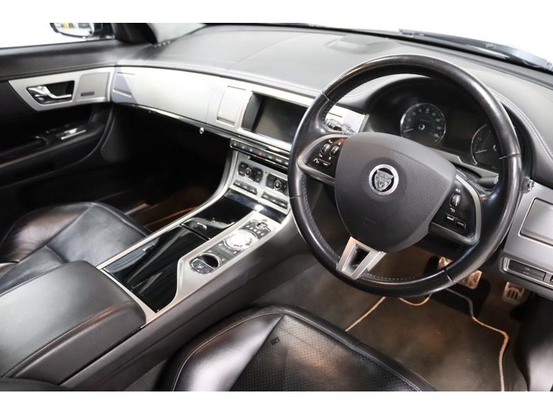 Used Jaguar XF 2013 for sale - 76570702: Photo 26