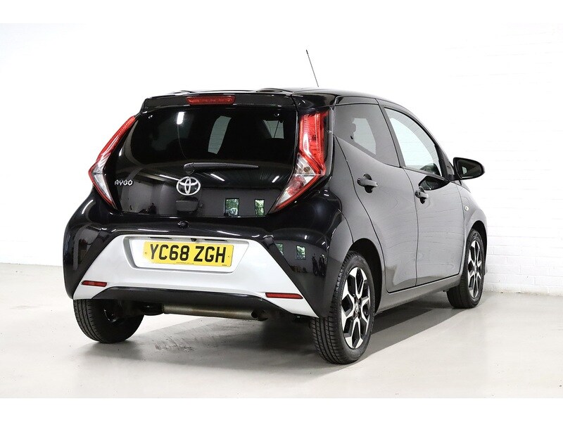 Used Toyota AYGO 2018 for sale - 76531639: Photo 10