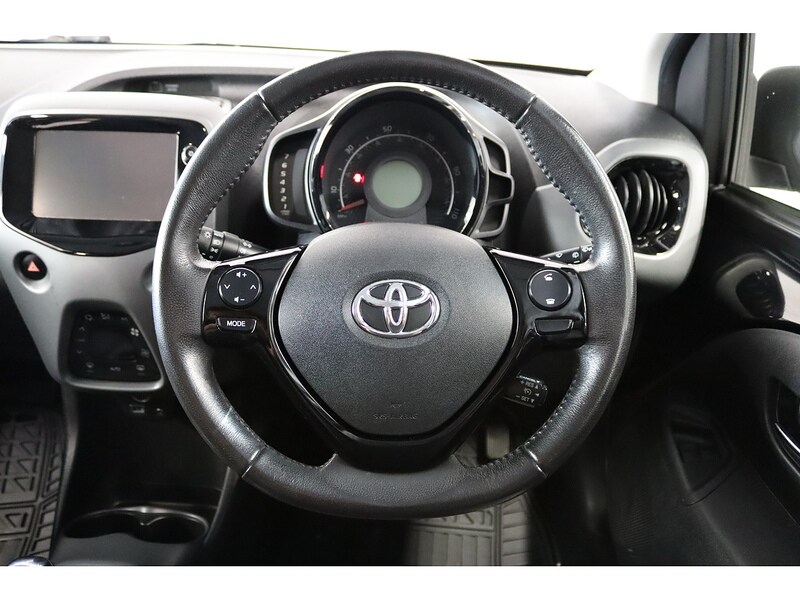 Used Toyota AYGO 2018 for sale - 76531639: Photo 14