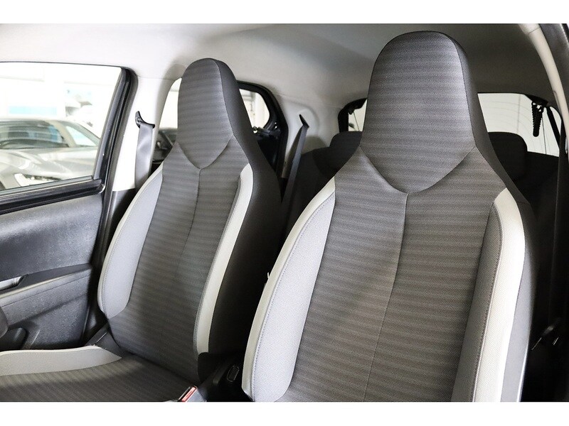 Used Toyota AYGO 2018 for sale - 76531639: Photo 17