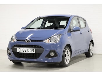 Used Hyundai i10 2016 for sale - 76531654: Photo