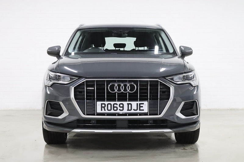 Used Audi Q3 2019 for sale - 77379239: Photo 3