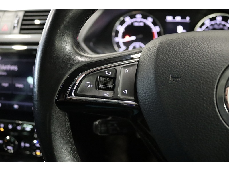 Used Skoda Superb 2017 for sale - 77208554: Photo 14