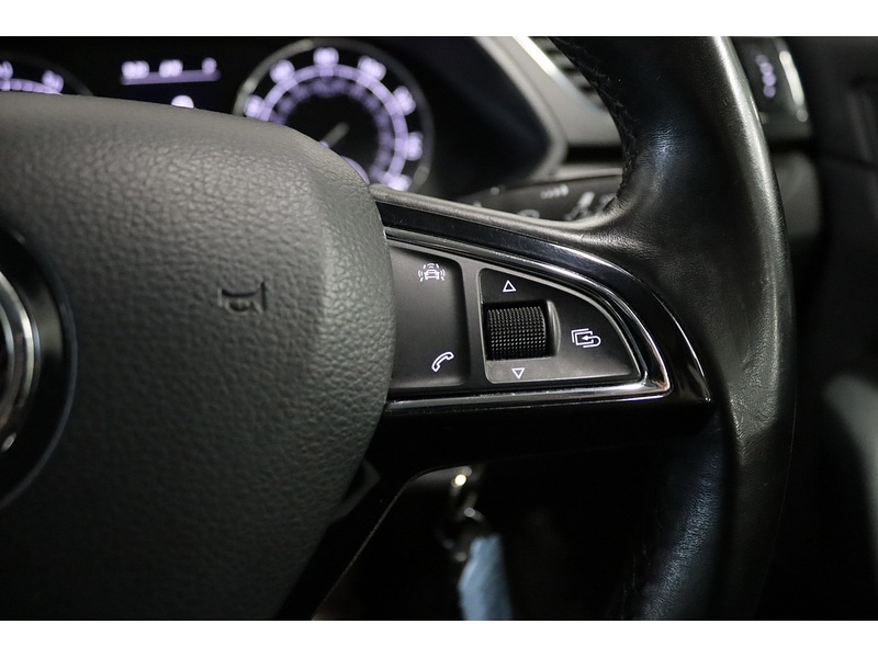 Used Skoda Superb 2017 for sale - 77208554: Photo 15