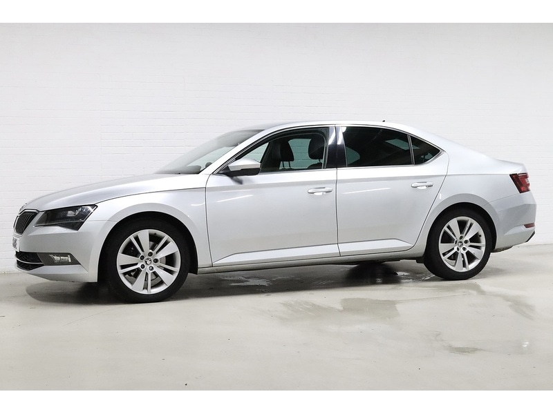 Used Skoda Superb 2017 for sale - 77208554: Photo 4