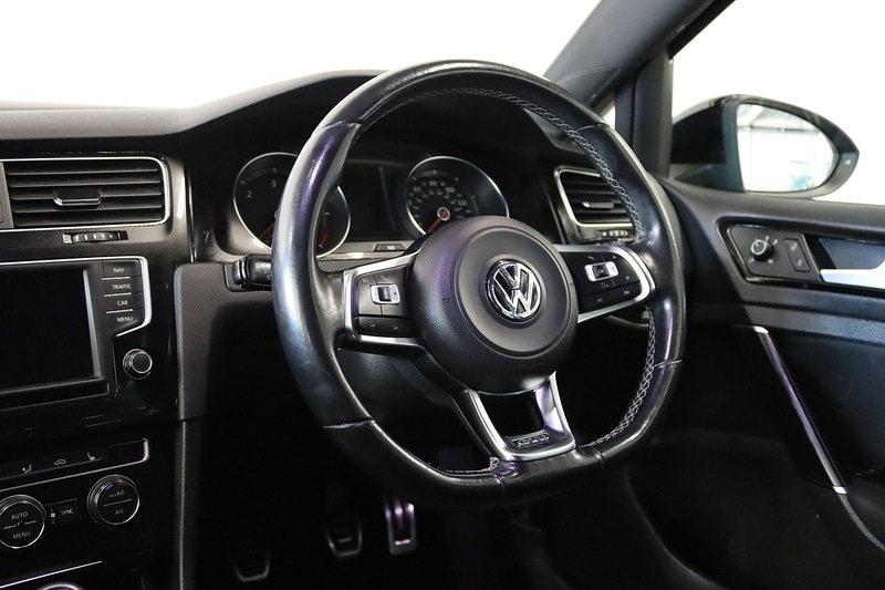 Used Volkswagen Golf 2015 for sale - 77917300: Photo 14
