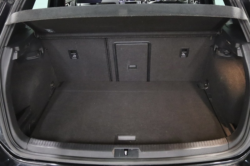 Used Volkswagen Golf 2015 for sale - 77917300: Photo 38