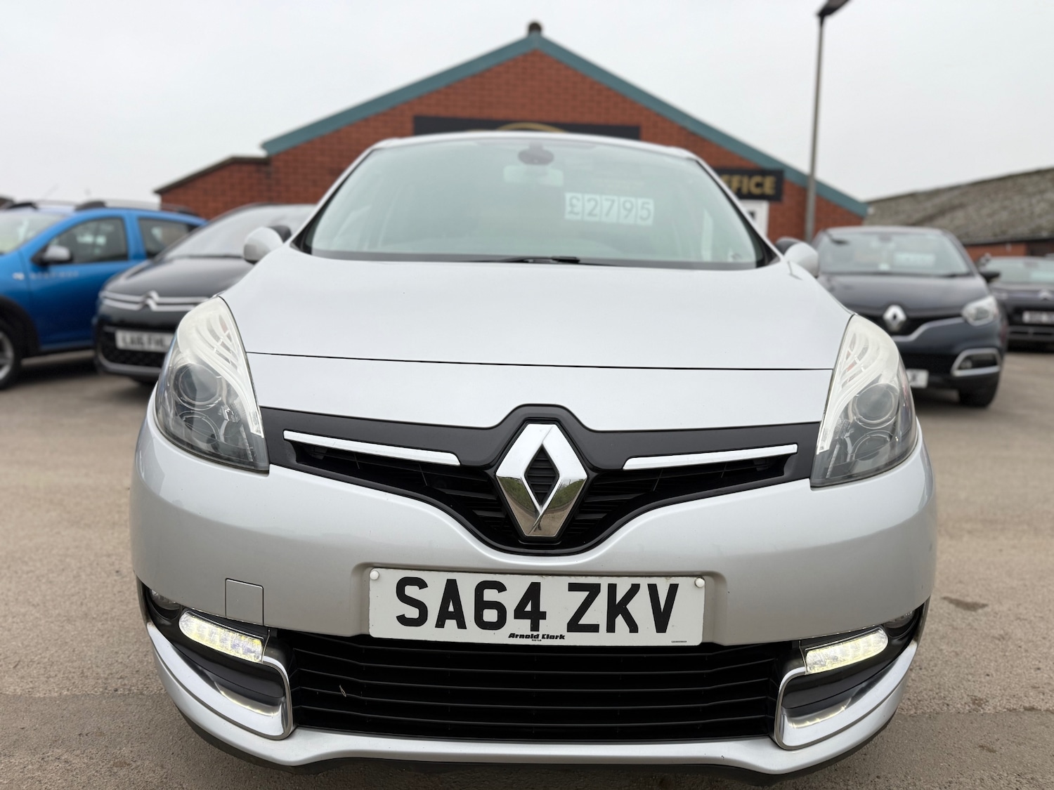 Used Renault Scenic 2014 for sale - 77423591: Photo 2