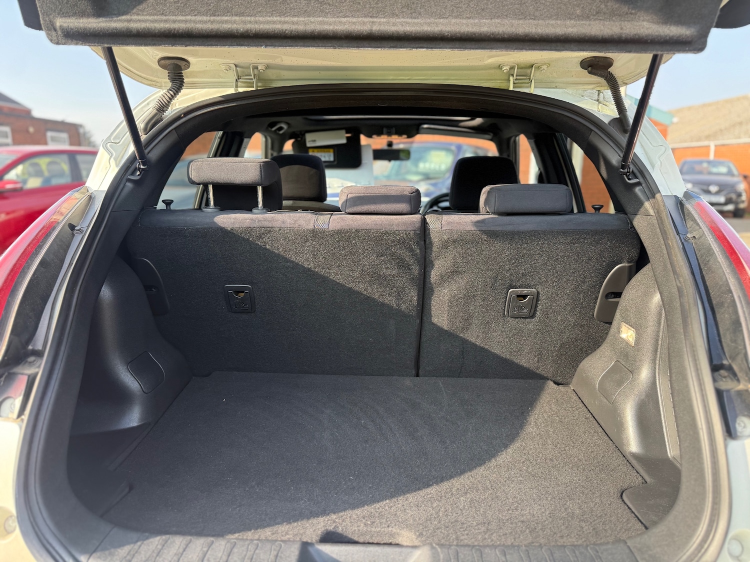 Used Nissan Juke 2016 for sale - 77976079: Photo 17