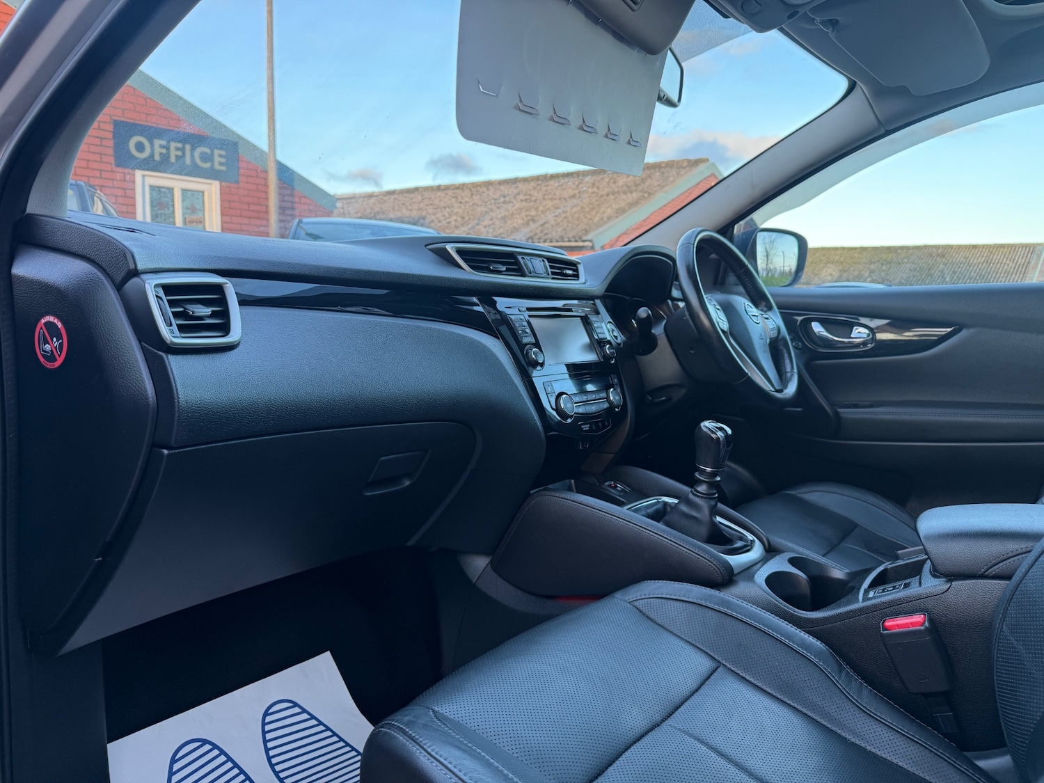 Used Nissan Qashqai 2015 for sale - 77264555: Photo 15