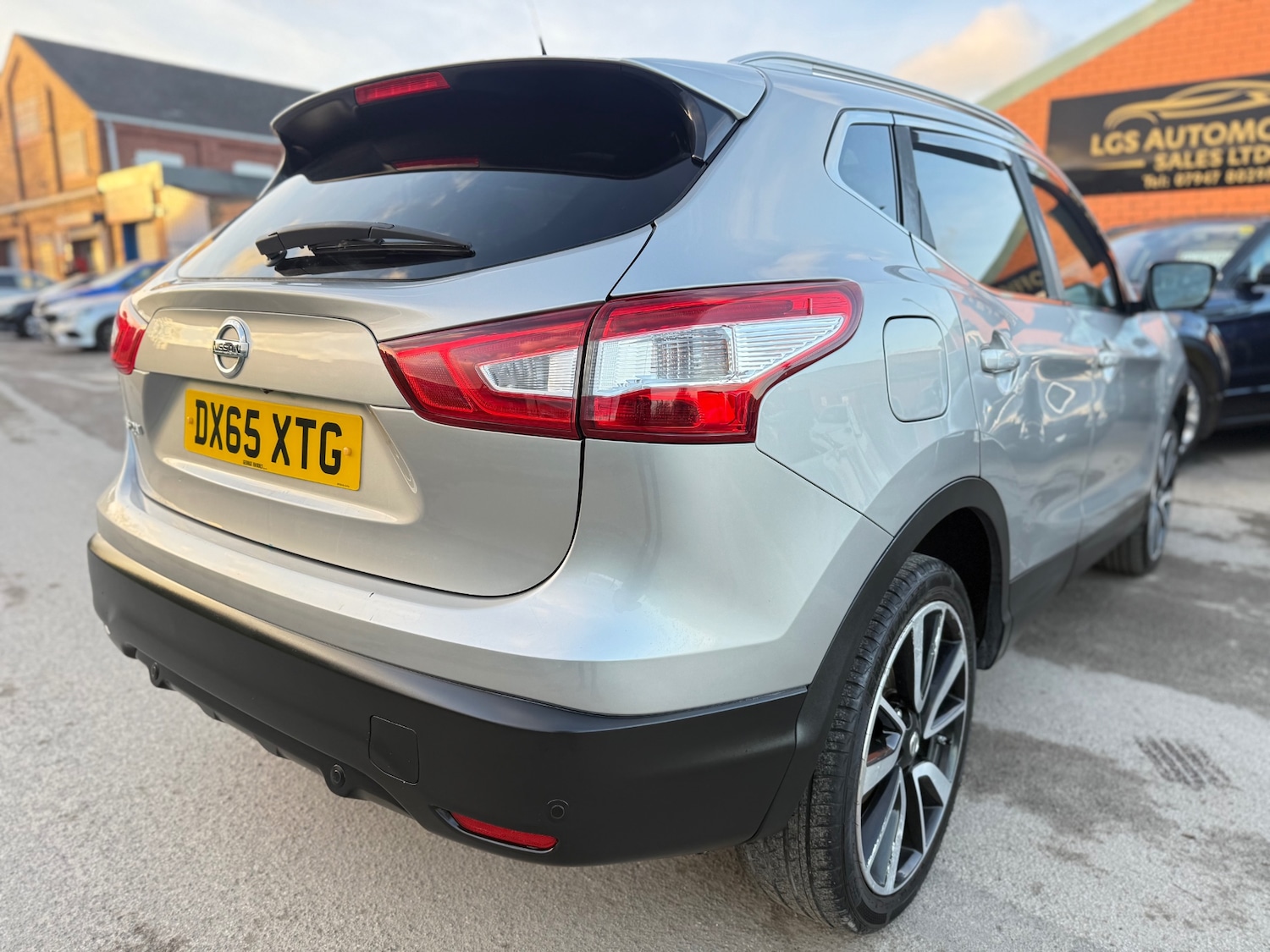 Used Nissan Qashqai 2015 for sale - 77264555: Photo 6