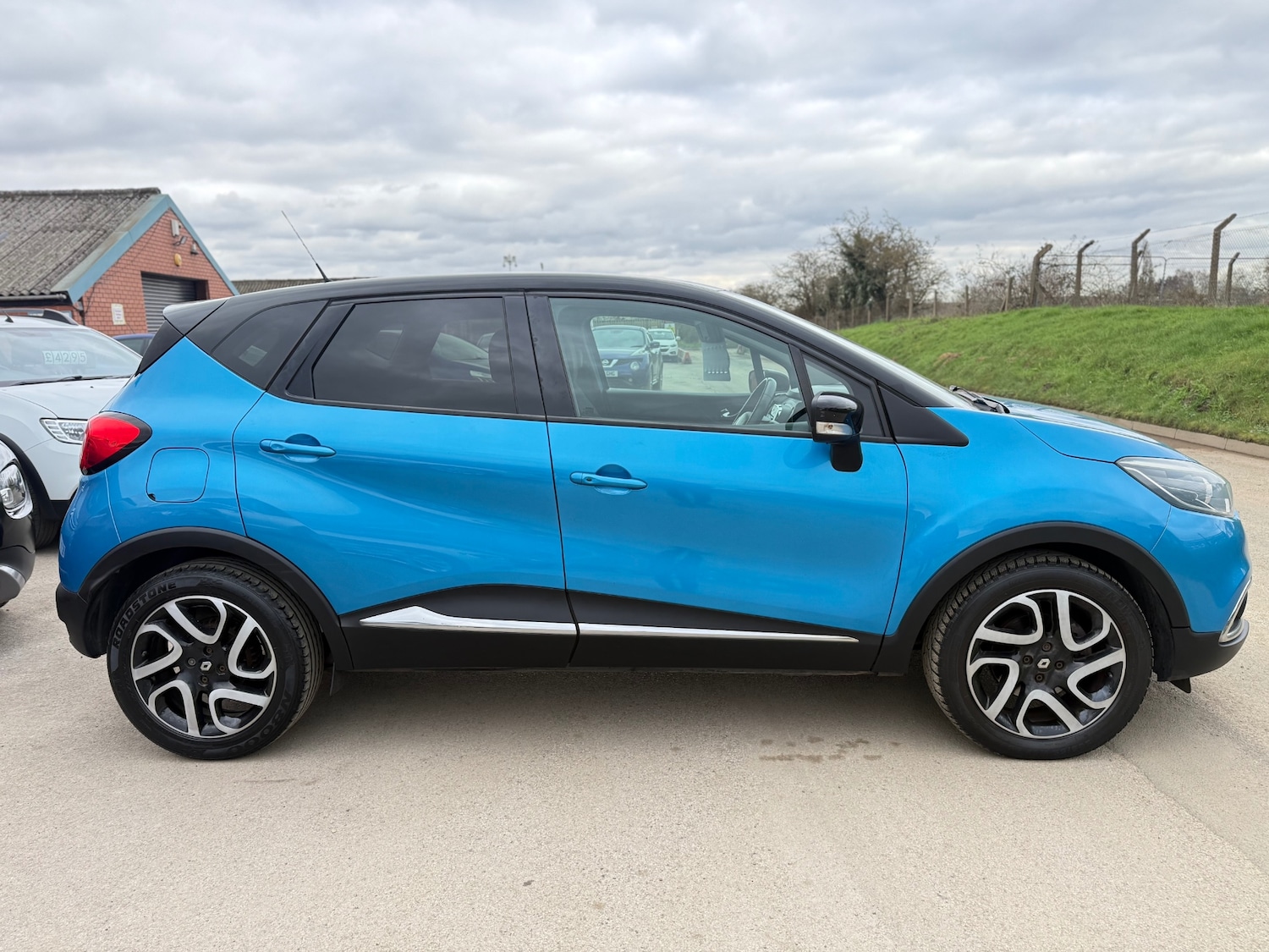 Used Renault Captur 2015 for sale - 77822424: Photo 5