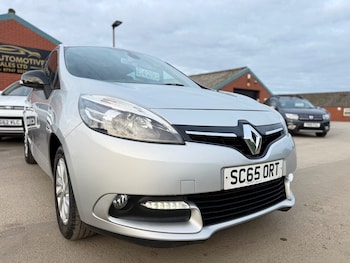 2015 (65) - 1.5 dCi Limited Nav 5dr