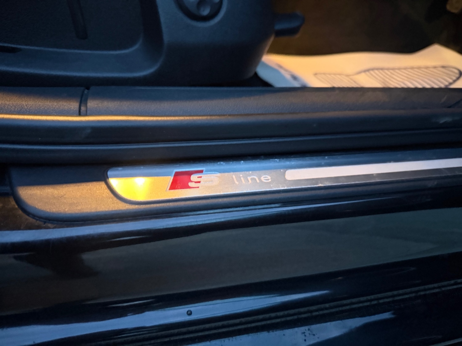 Used Audi A4 2014 for sale - 76758800: Photo 10