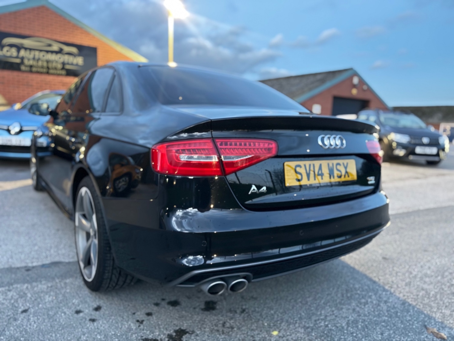 Used Audi A4 2014 for sale - 76758800: Photo 6