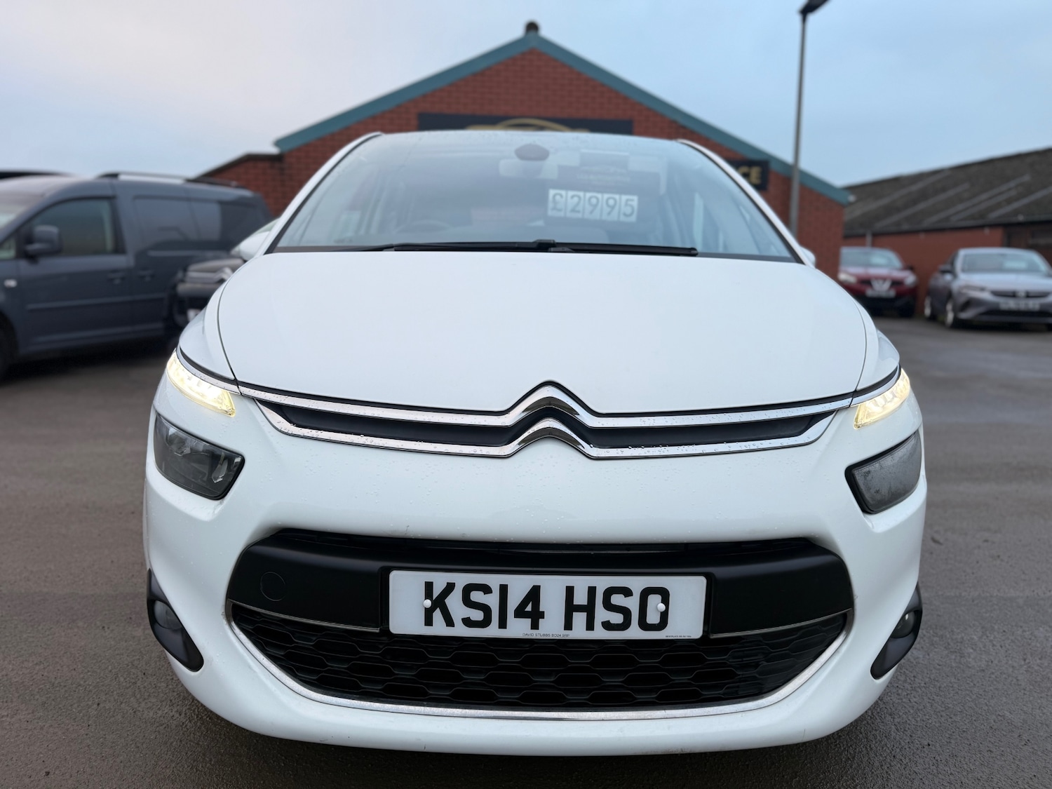 Used Citroen C4 Picasso 2014 for sale - 77228365: Photo 2