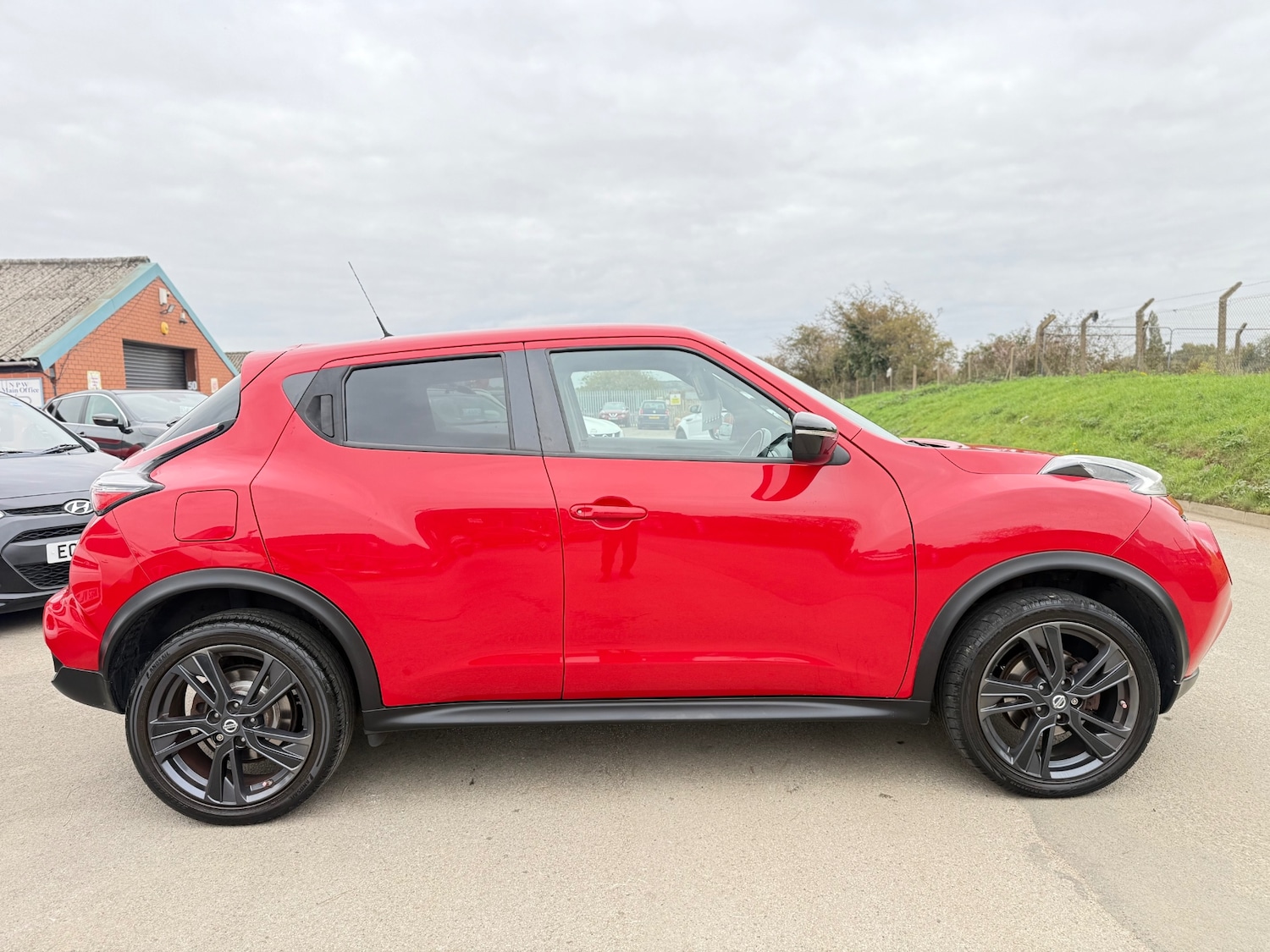 Used Nissan Juke 2015 for sale - 76317477: Photo 5