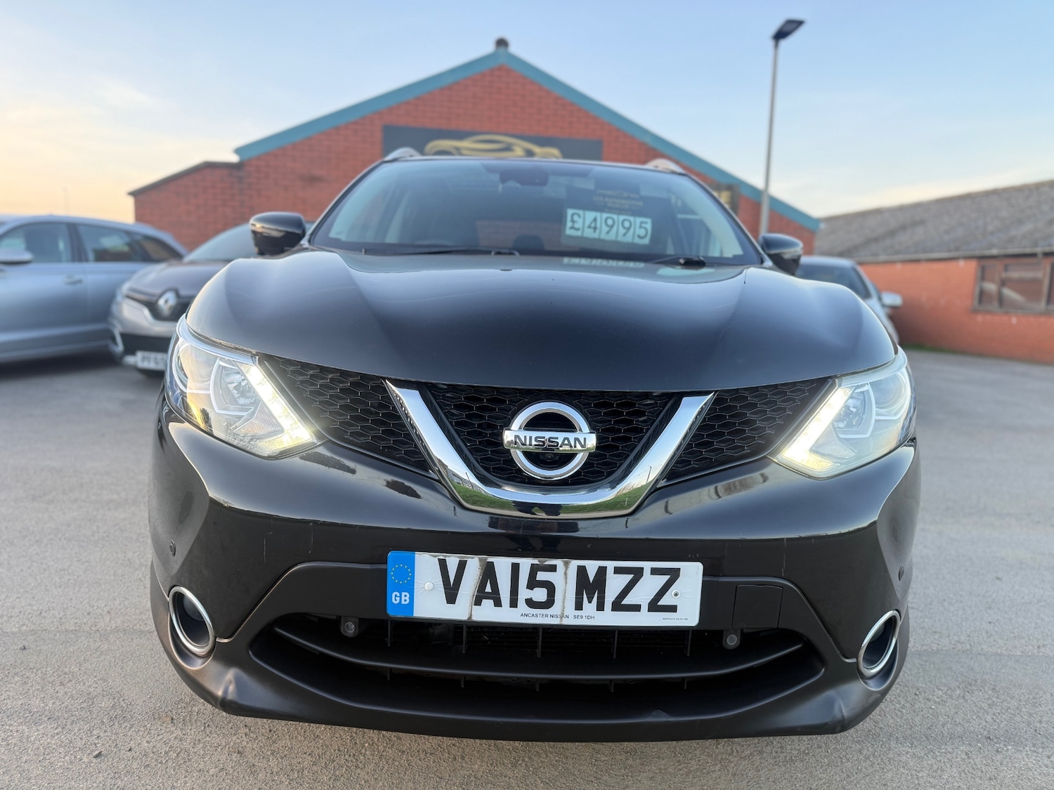 Used Nissan Qashqai 2015 for sale - 77938292: Photo 2