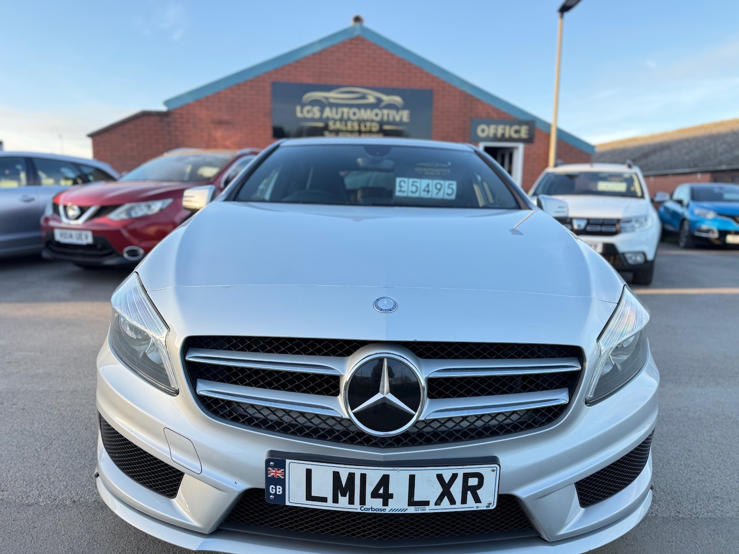 Used Mercedes-Benz A-Class 2014 for sale - 77822460: Photo 2