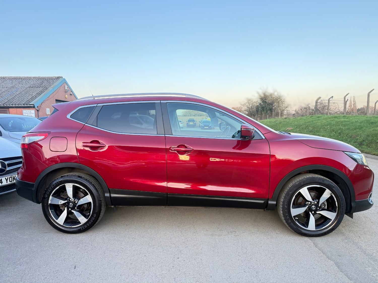 Used Nissan Qashqai 2016 for sale - 77938347: Photo 5