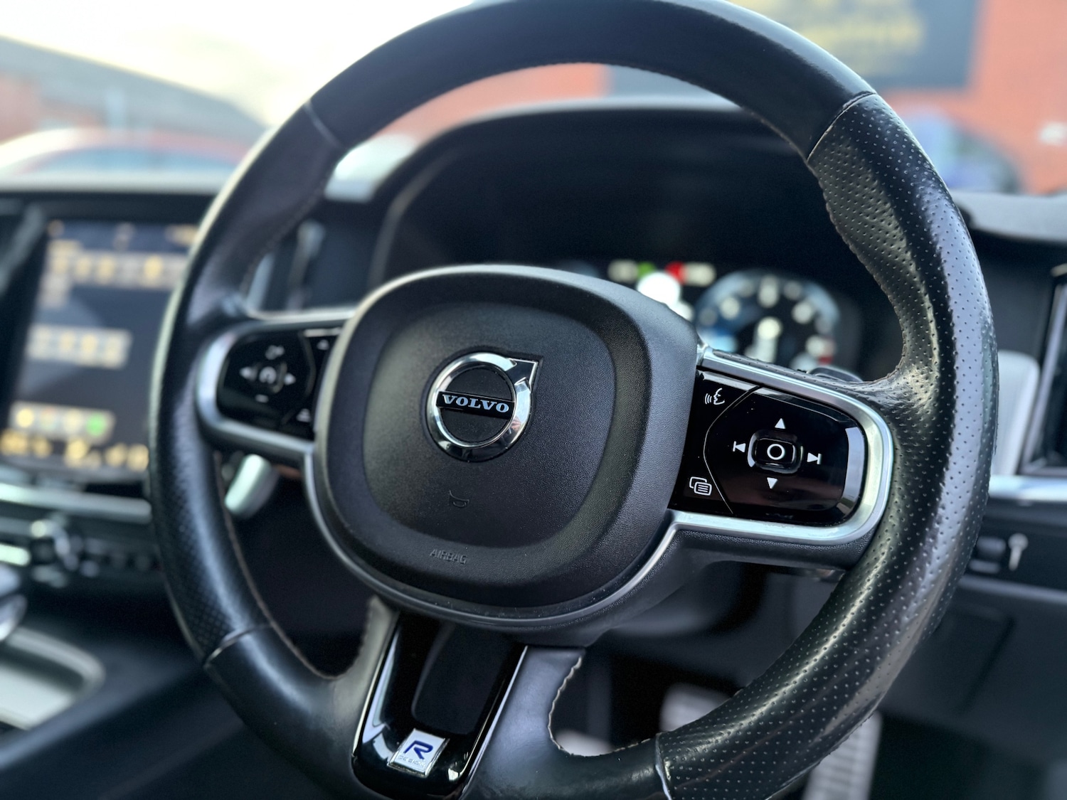 Used Volvo S90 2018 for sale - 77968595: Photo 19