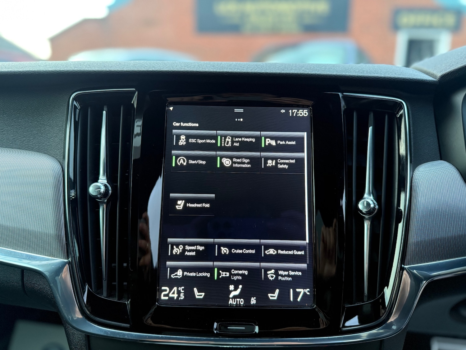 Used Volvo S90 2018 for sale - 77968595: Photo 24