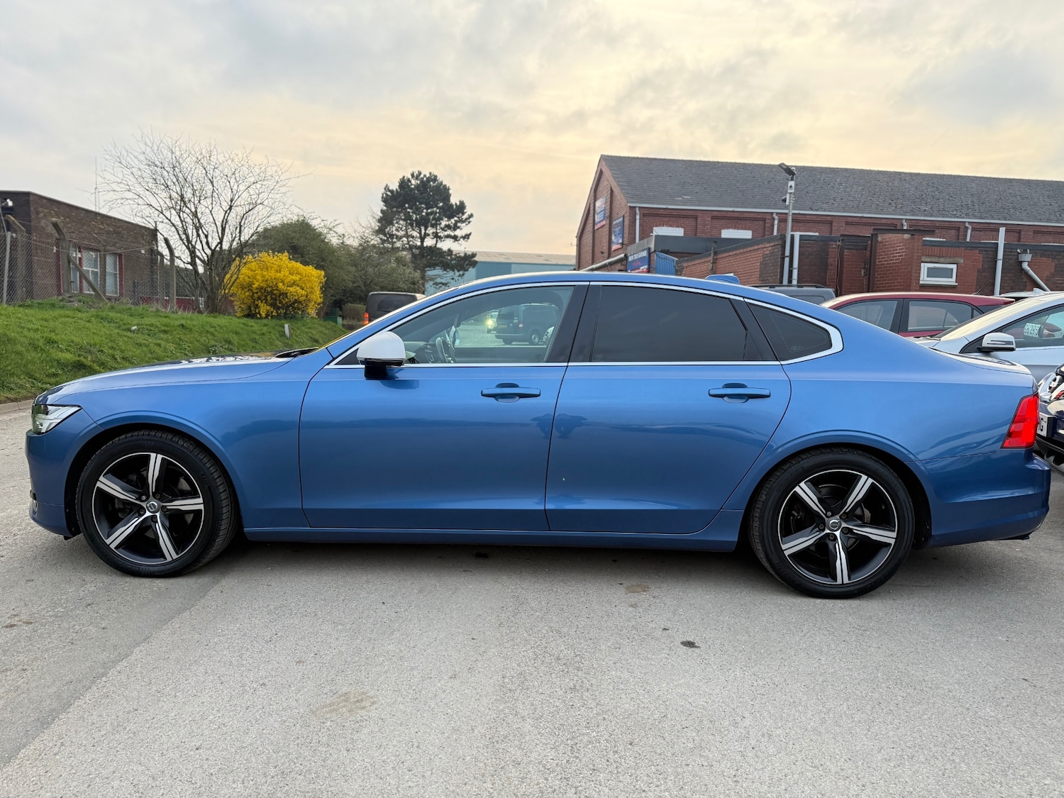 Used Volvo S90 2018 for sale - 77968595: Photo 4