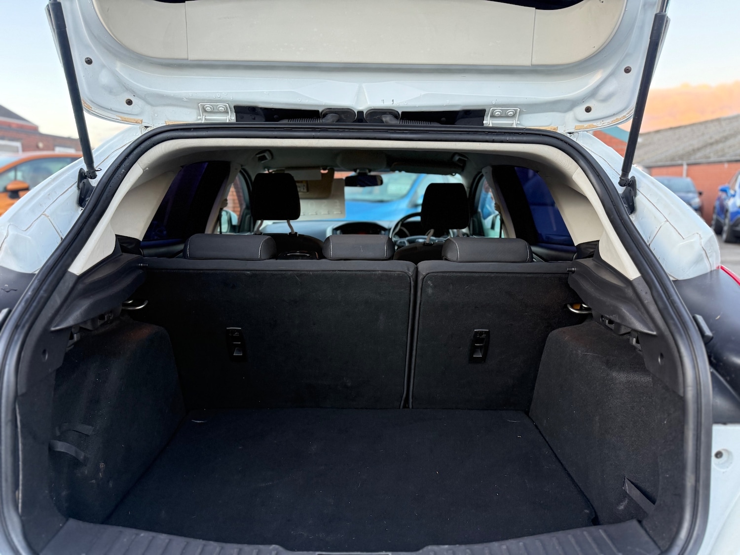 Used Ford Focus 2015 for sale - 76713334: Photo 13