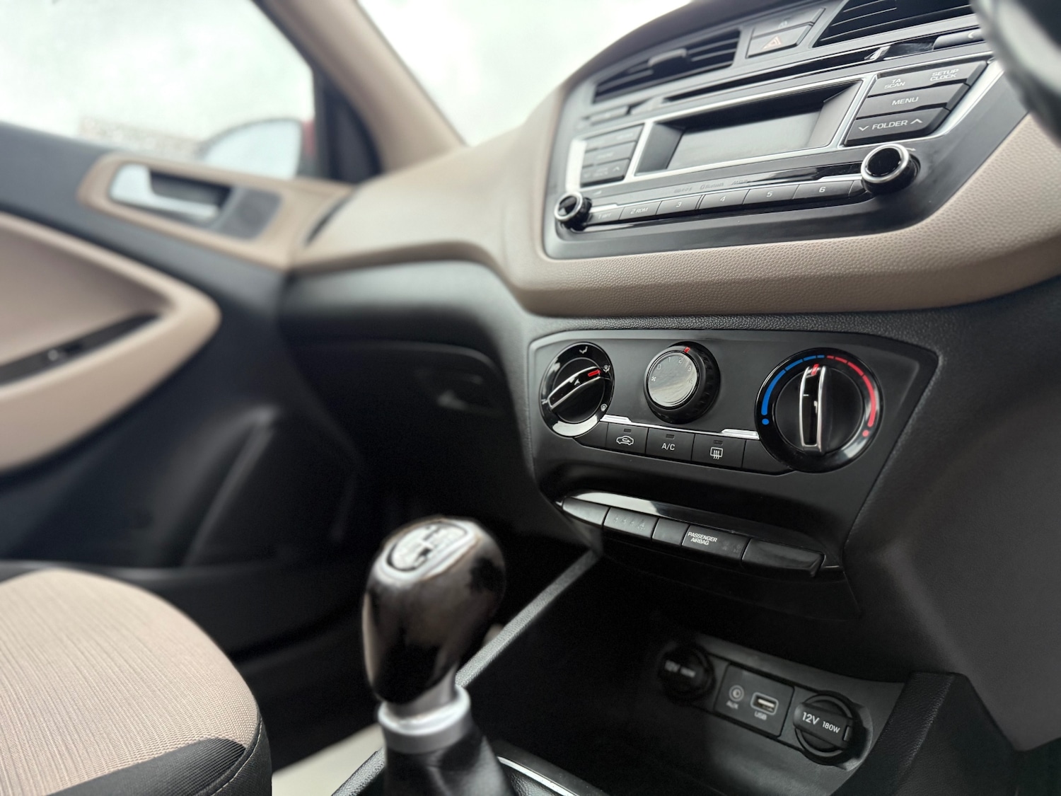 Used Hyundai i20 2015 for sale - 77880920: Photo 10