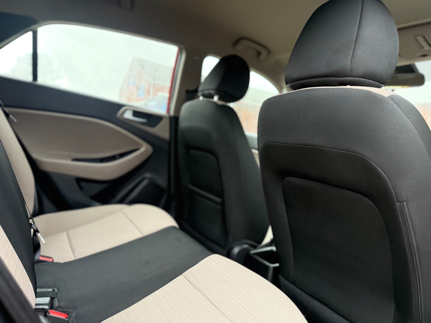 Used Hyundai i20 2015 for sale - 77880920: Photo 16