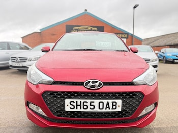Used Hyundai i20 2015 for sale - 77880920: Photo