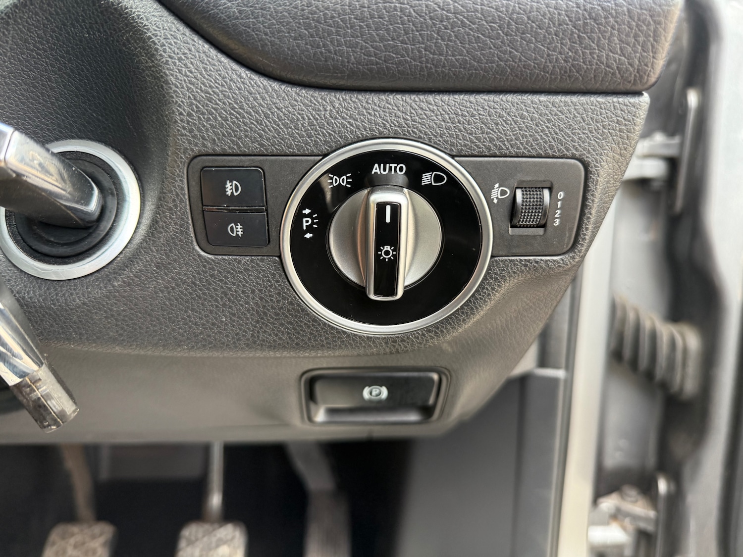 Used Mercedes-Benz A-Class 2013 for sale - 78084668: Photo 12