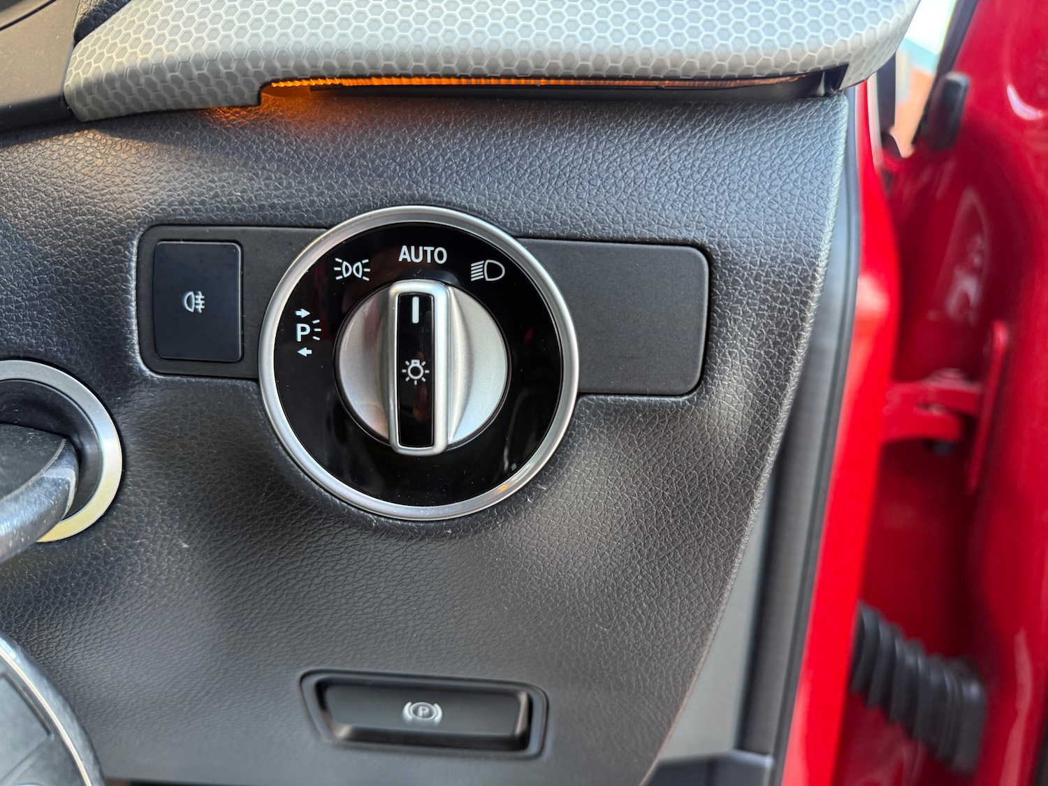 Used Mercedes-Benz B Class 2014 for sale - 78084672: Photo 11