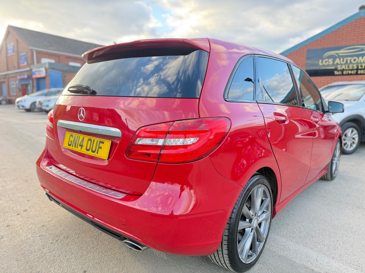 Used Mercedes-Benz B Class 2014 for sale - 78084672: Photo 8