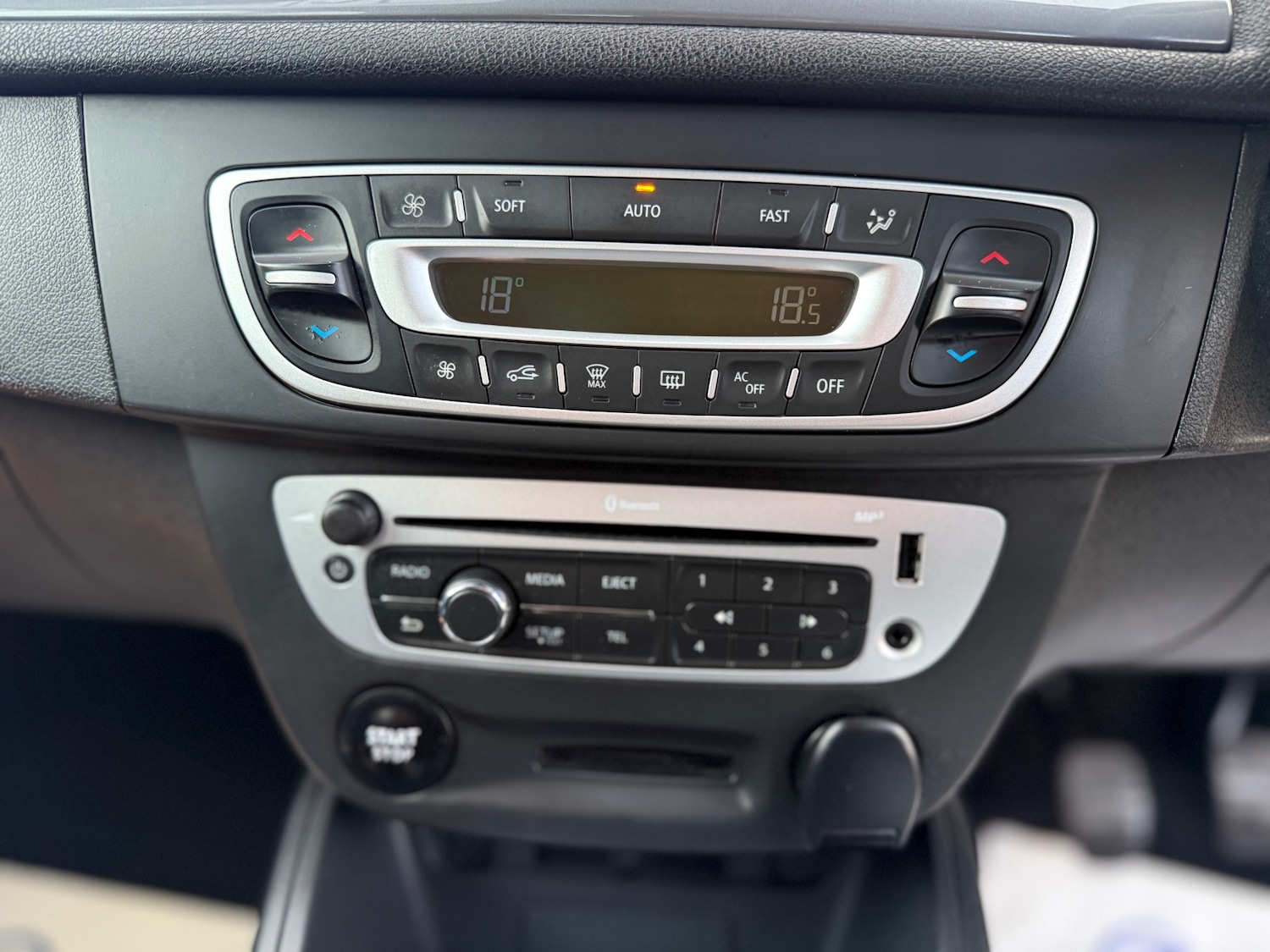 Used Renault Megane 2016 for sale - 76369412: Photo 12