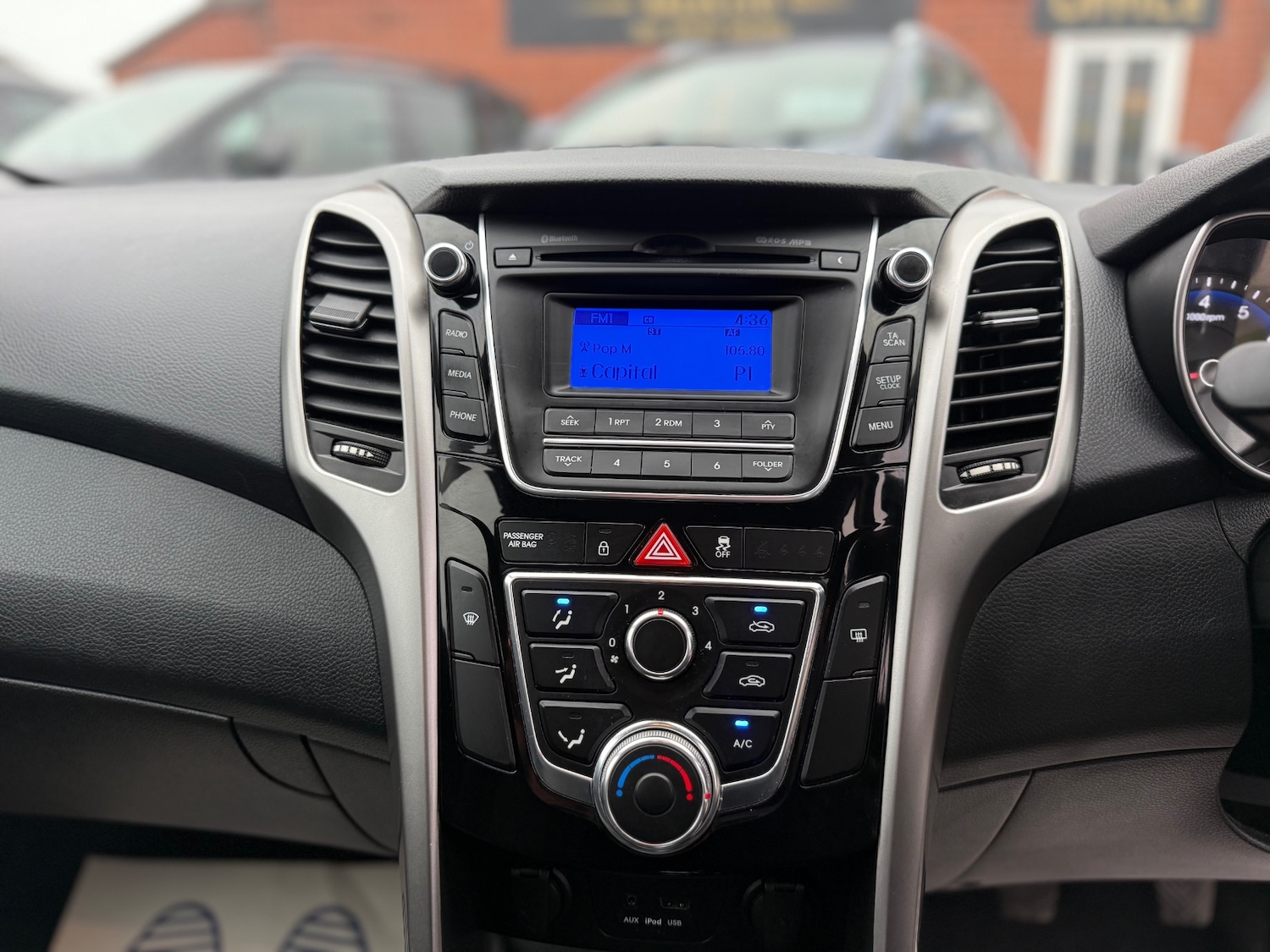 Used Hyundai i30 2014 for sale - 77370443: Photo 13