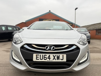 Used Hyundai i30 2014 for sale - 77370443: Photo
