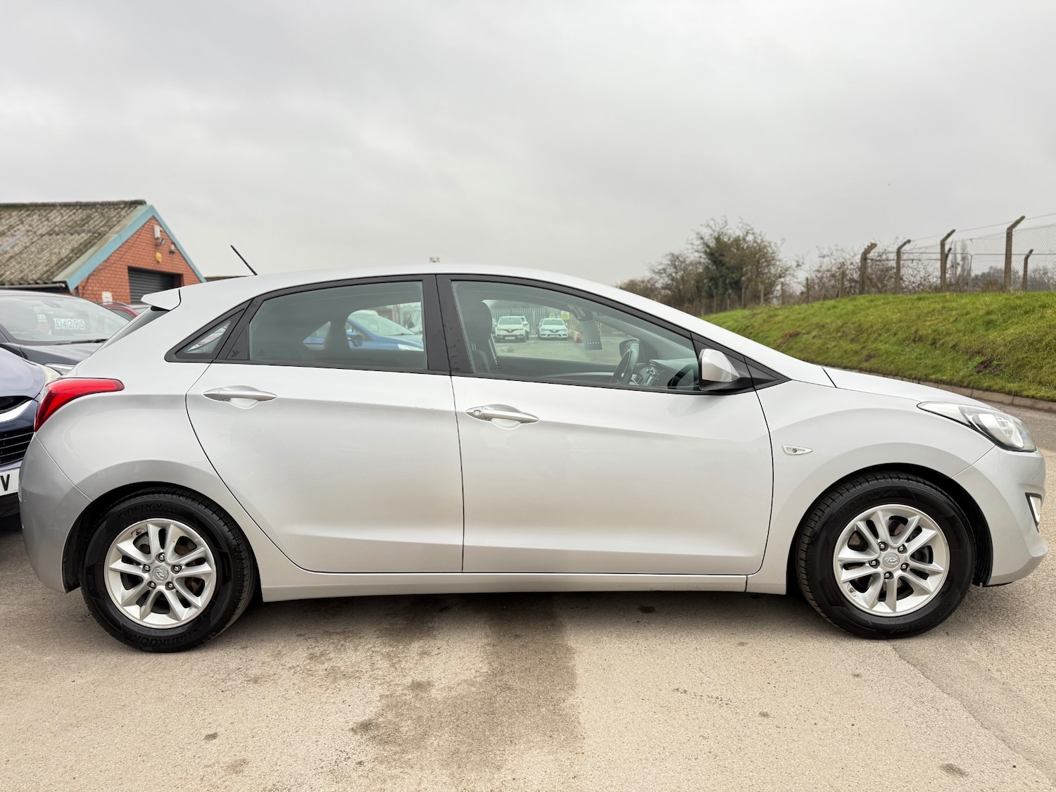 Used Hyundai i30 2014 for sale - 77370443: Photo 5