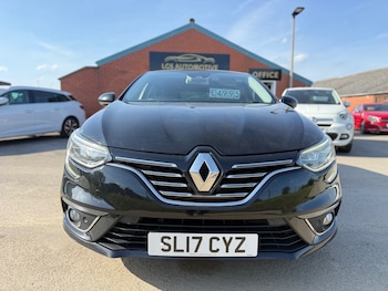 Used Renault Megane 2017 for sale - 78674278: Photo