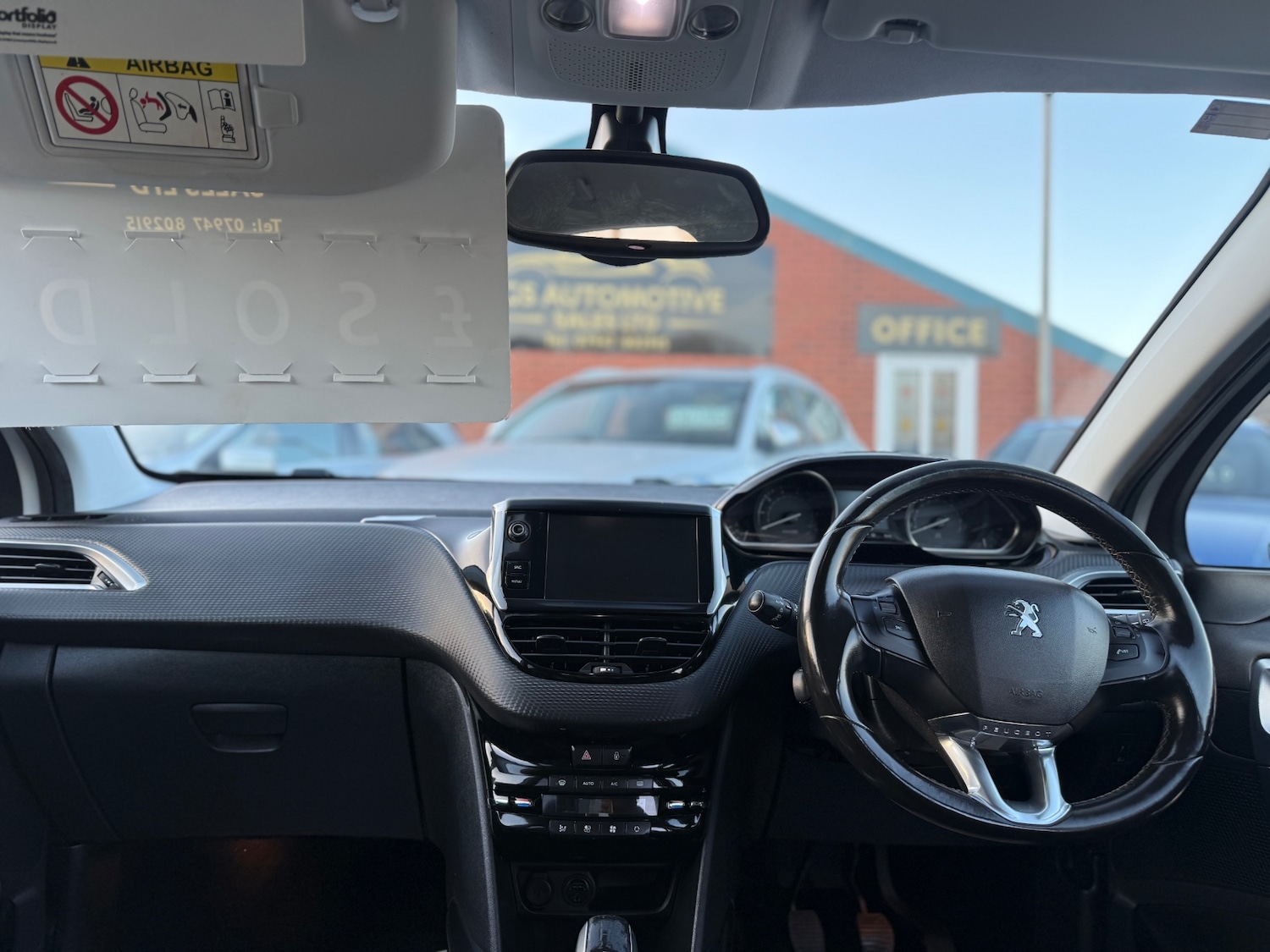 Used Peugeot 2008 2015 for sale - 78045773: Photo 15