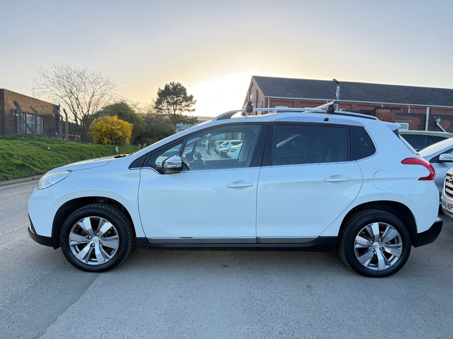 Used Peugeot 2008 2015 for sale - 78045773: Photo 4