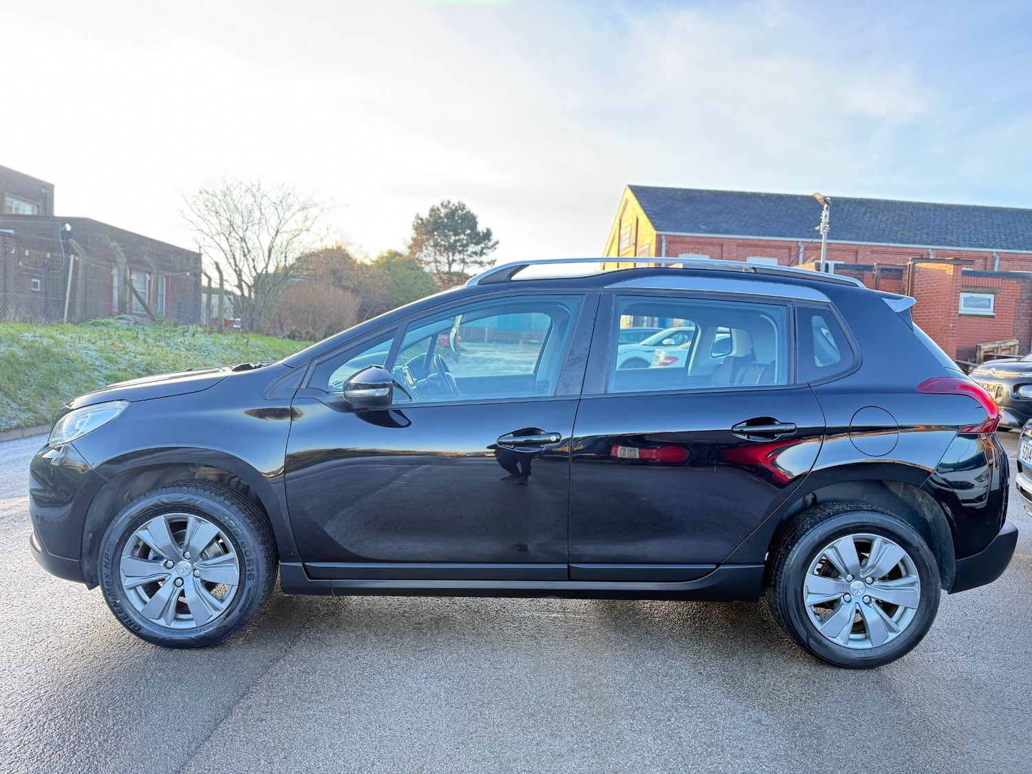 Used Peugeot 2008 2017 for sale - 77154617: Photo 4