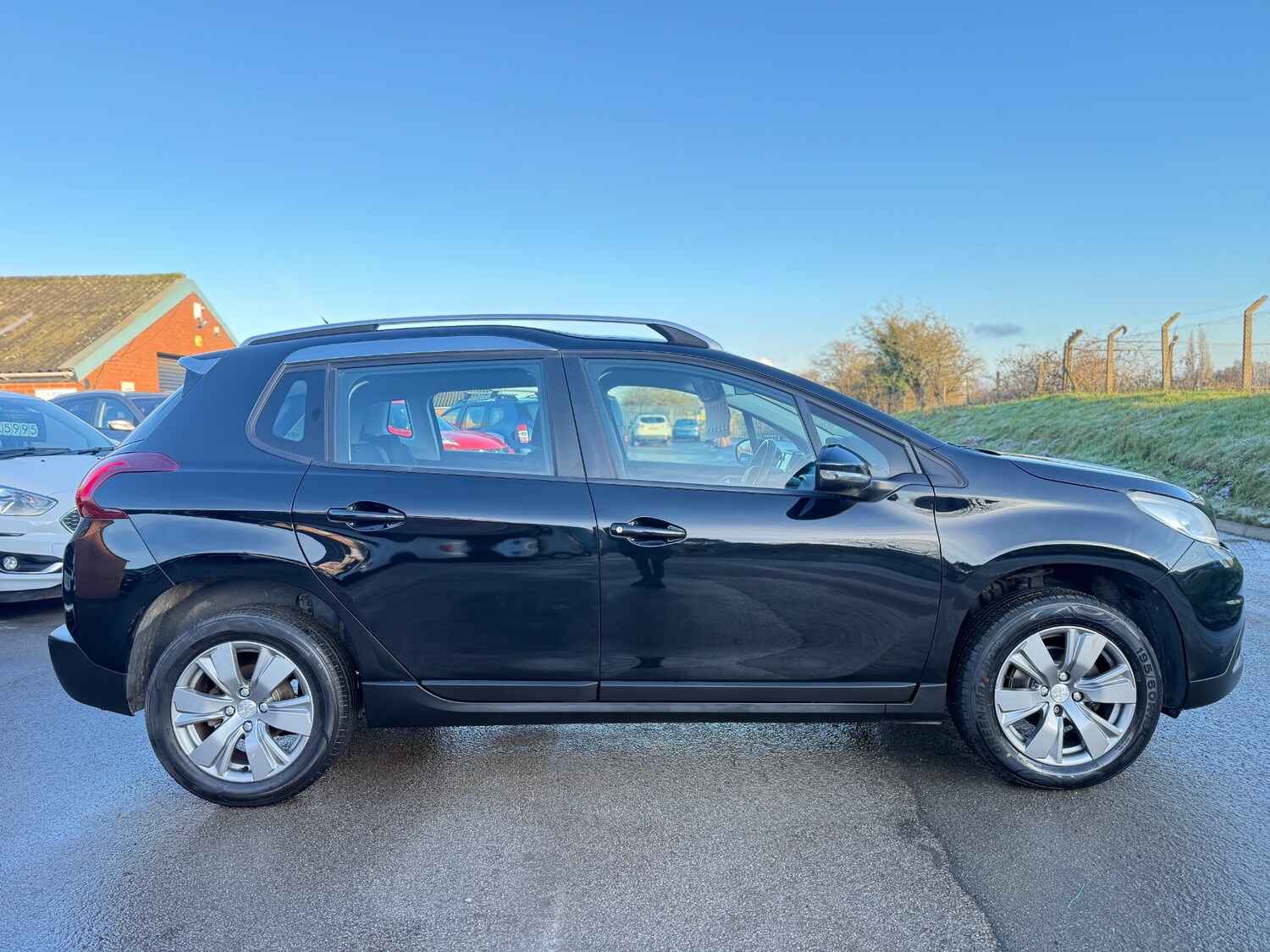 Used Peugeot 2008 2017 for sale - 77154617: Photo 5
