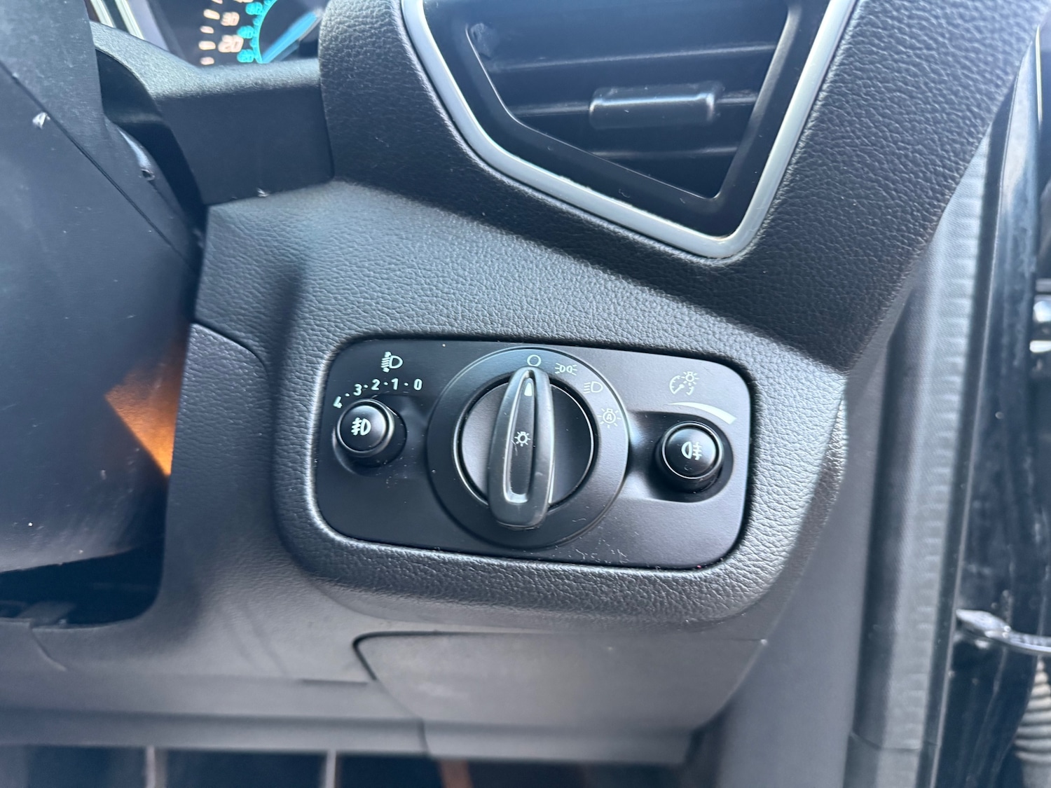 Used Ford Kuga 2014 for sale - 77072928: Photo 11