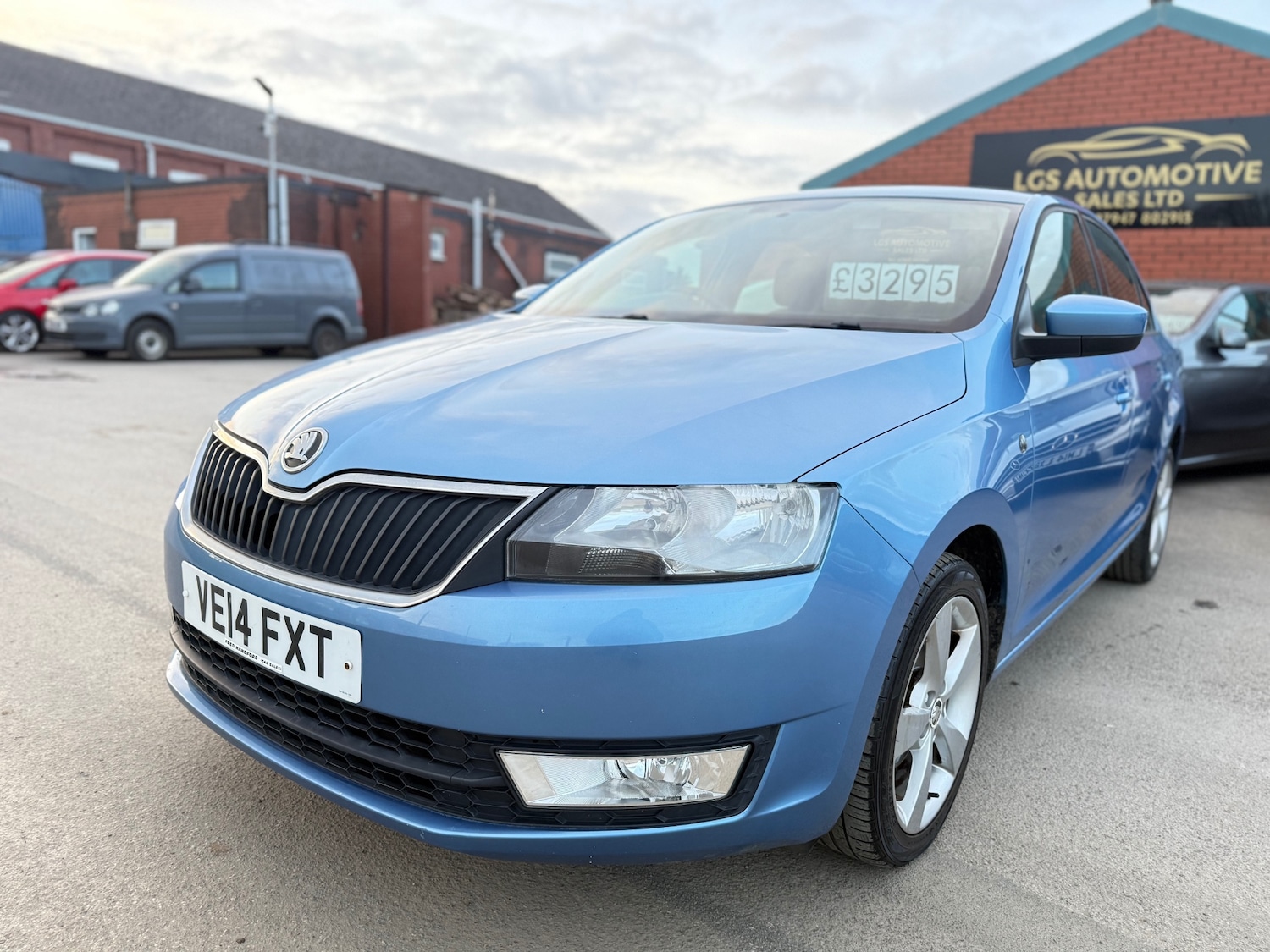 Used Skoda Rapid 2014 for sale - 77837210: Photo 3