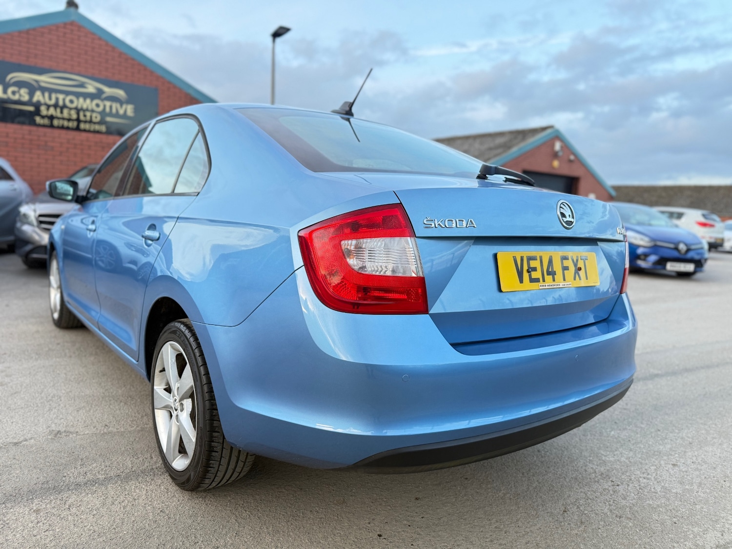 Used Skoda Rapid 2014 for sale - 77837210: Photo 6