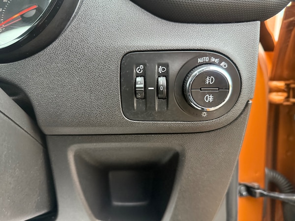Used Vauxhall Crossland X 2018 for sale - 76281701: Photo 14